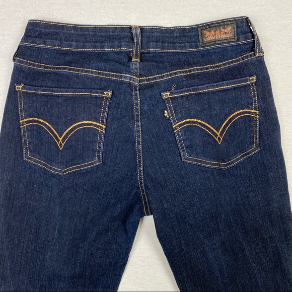 EUC Levi’s Legging Dark Wash Stretch Skinny Jeans - Picture 7 of 12